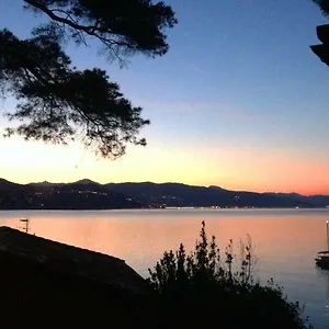 Portofino Seaview Apartment, 50 Meters From The Beach, Free Parking, Air Conditioning Appartamento