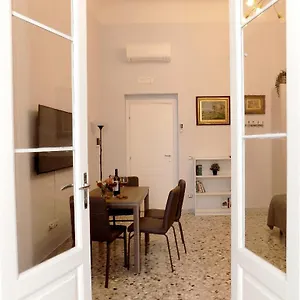 Treehouse Appartamento Bari